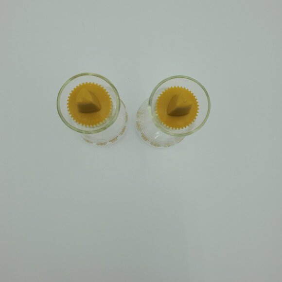 Pyrex Butterfly Gold Glass Salt & Pepper Shakers Corelle Clear Glass Shaker Set - Picture 11 of 11